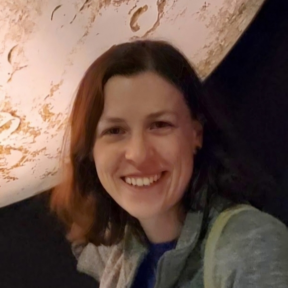 Meet your Posher, Dani - Picture 1 of 1